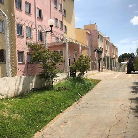 Apartamento Climatizado Marília 外观 照片